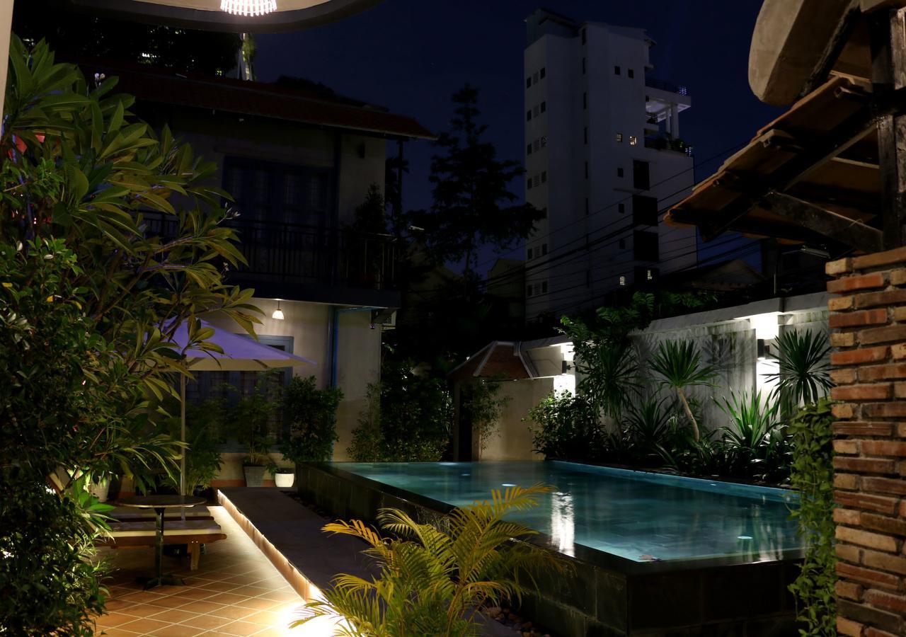 Corner9 Bassac Boutique Hotel プノンペン エクステリア 写真
